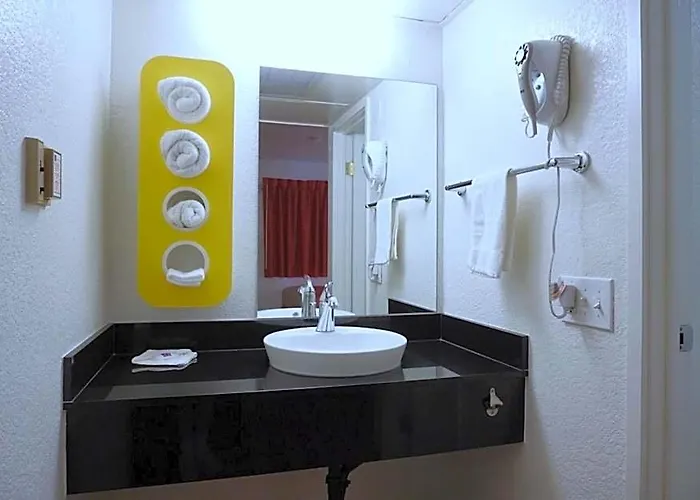 Hotel 6-flagstaff, Az - Butler 3*
