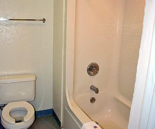 Hotel 6-flagstaff, Az - Butler